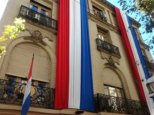 Foto consulados paraguayos en el mundo