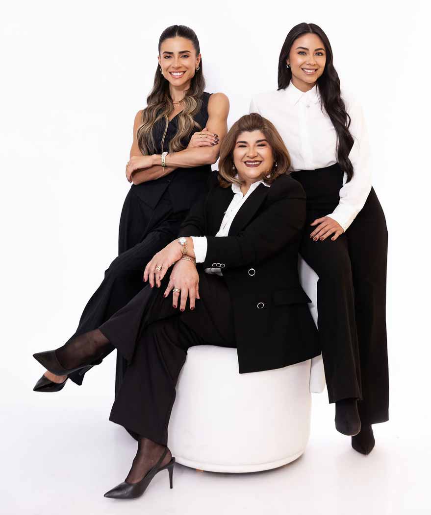 Gloria Sosa e hijas - Sosa Group